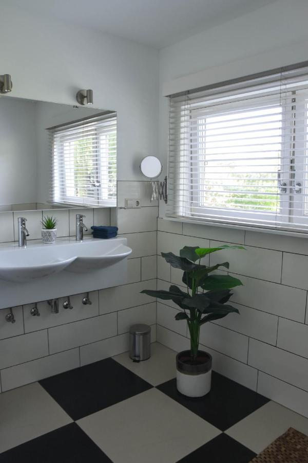 Spacious Comfort Villa Vera With Hottub Zeewolde Ngoại thất bức ảnh