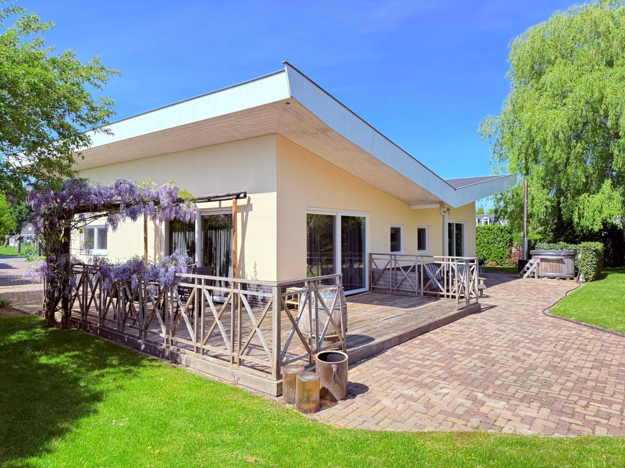 Spacious Comfort Villa Vera With Hottub Zeewolde Ngoại thất bức ảnh